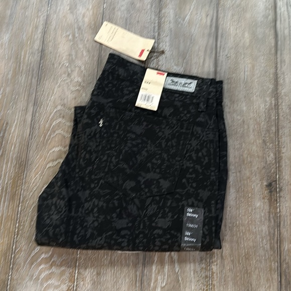 Levi’s Too Superlow Skinny - Picture 2 of 7